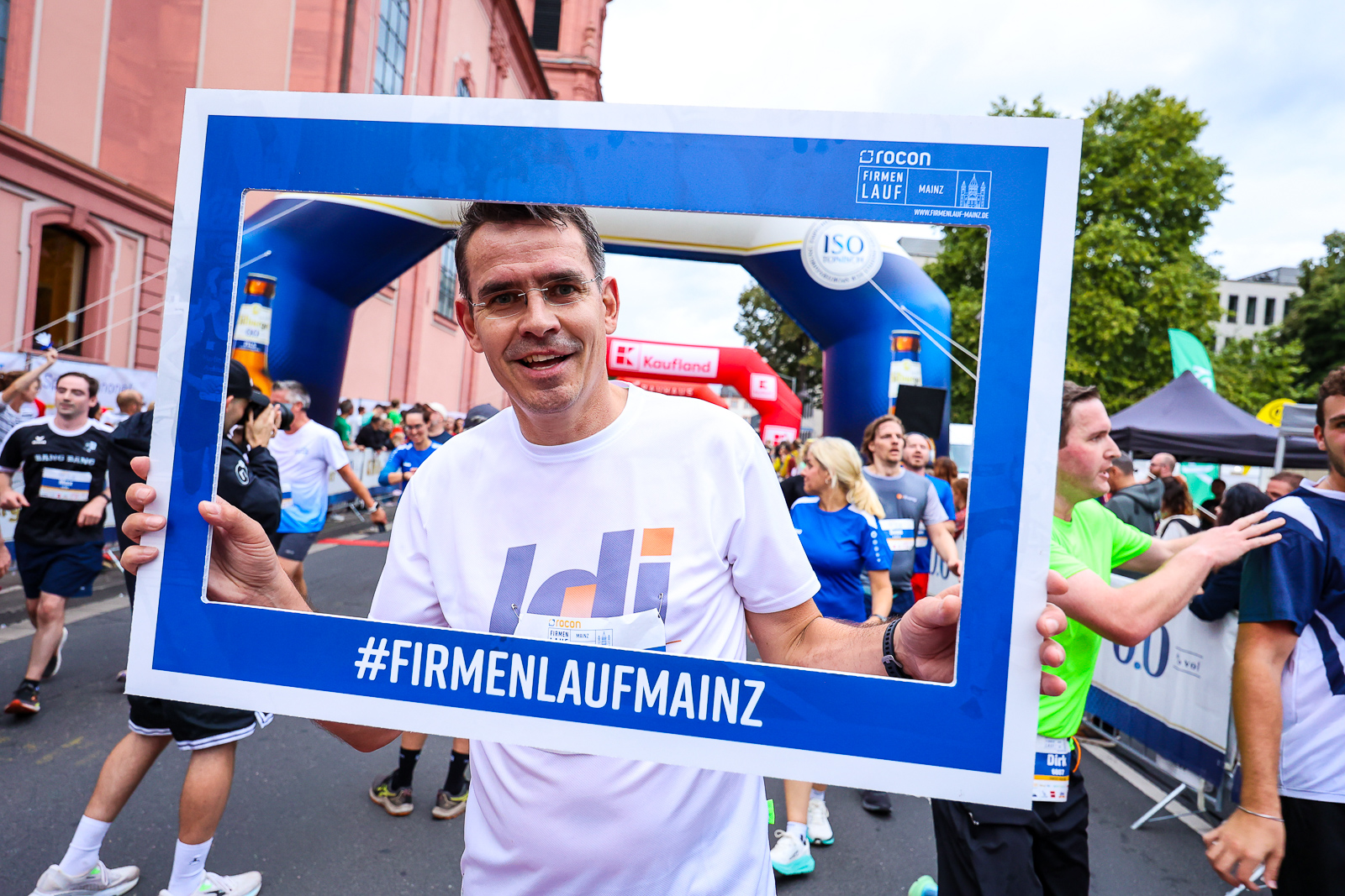 250904_Firmenlauf_MZ_Bilderrahmen_0131_WEB