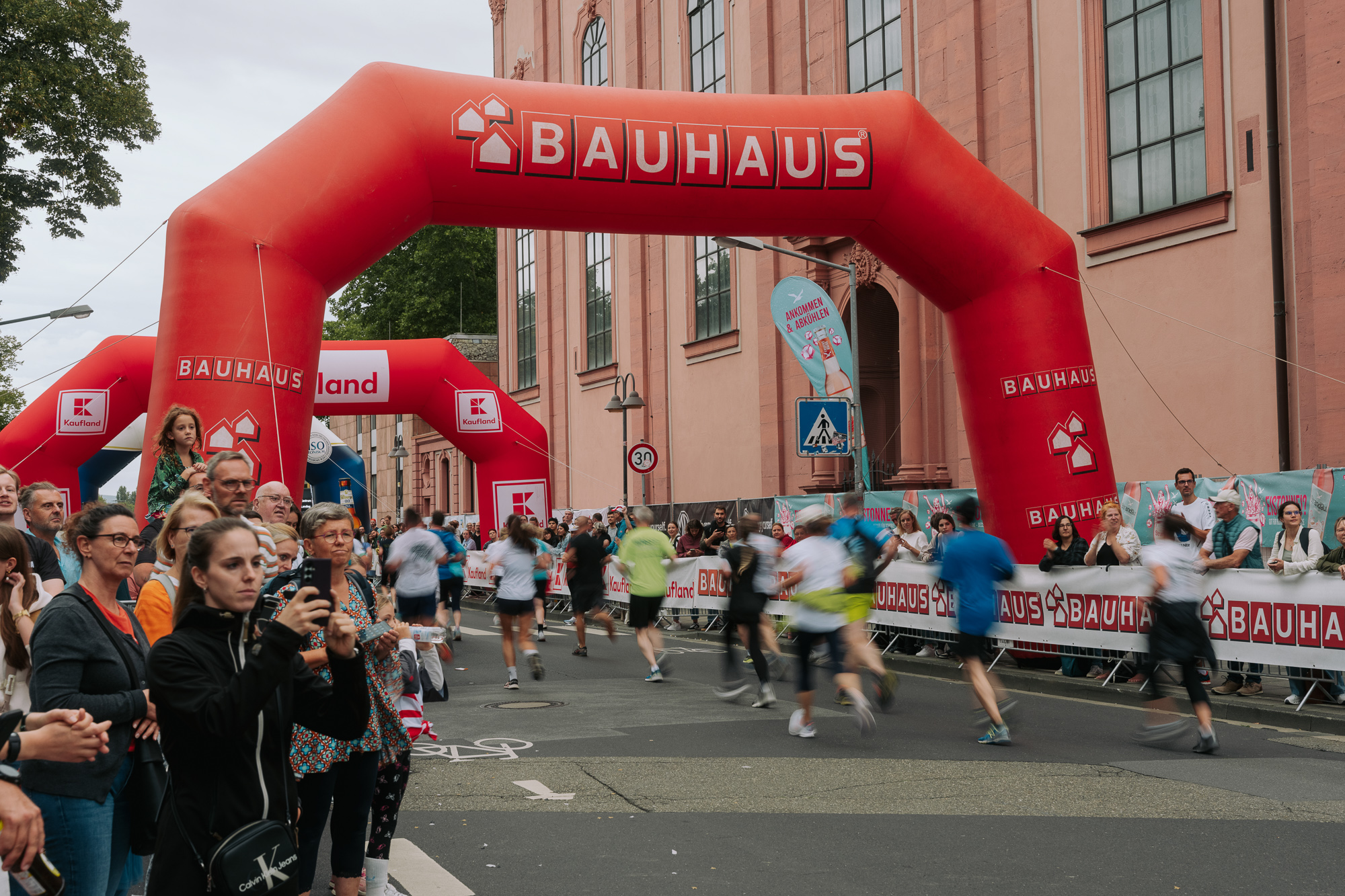 Firmenlauf_Mainz_Ziel-29